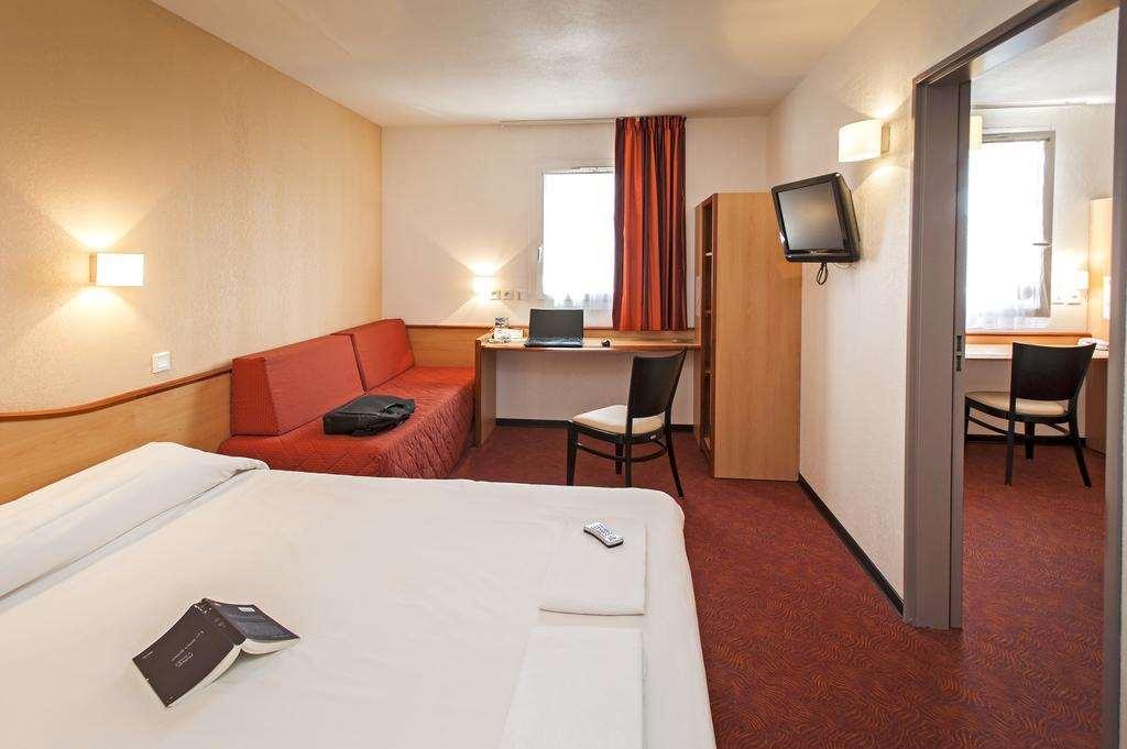 Brit Hotel Confort Montauban Habitación foto